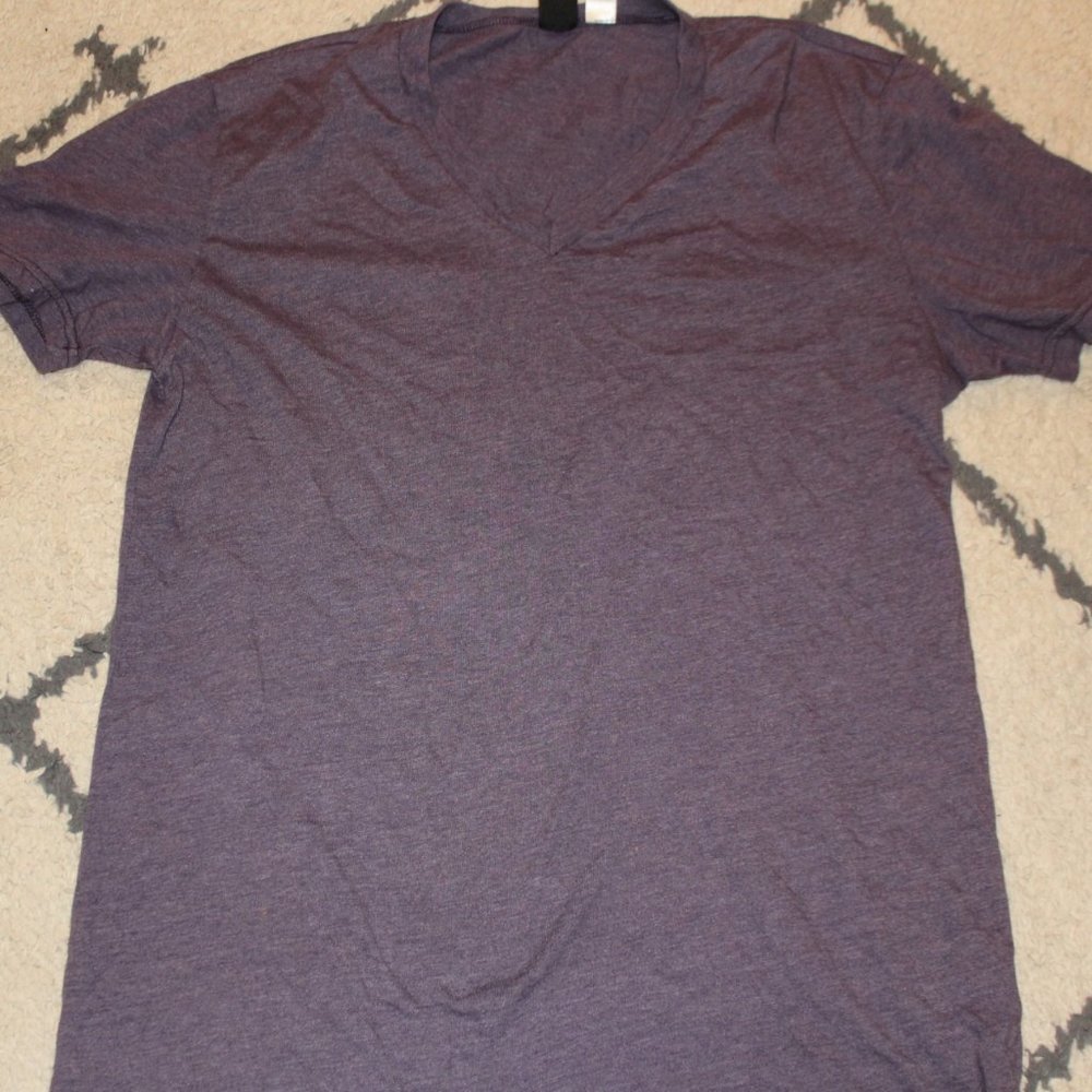 BDG V-Neck